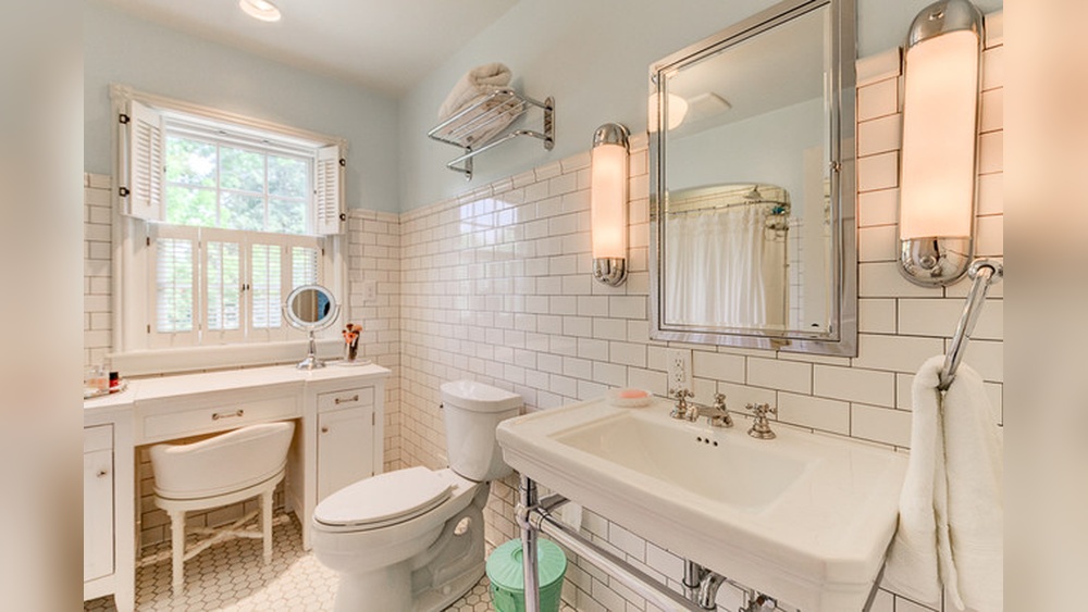 1940 Bathroom Design