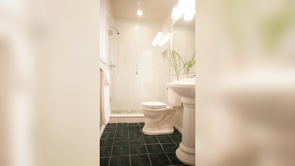 30 Square Feet Bathroom Designs