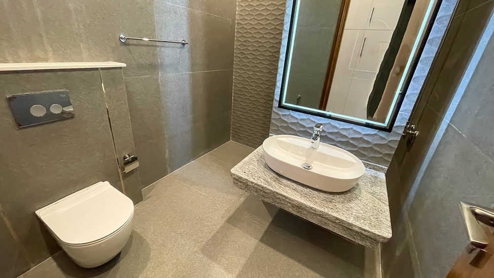 7 Feet by 7 Feet Bathroom Design