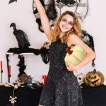 Home Decor Retailers Seasonal Discounts