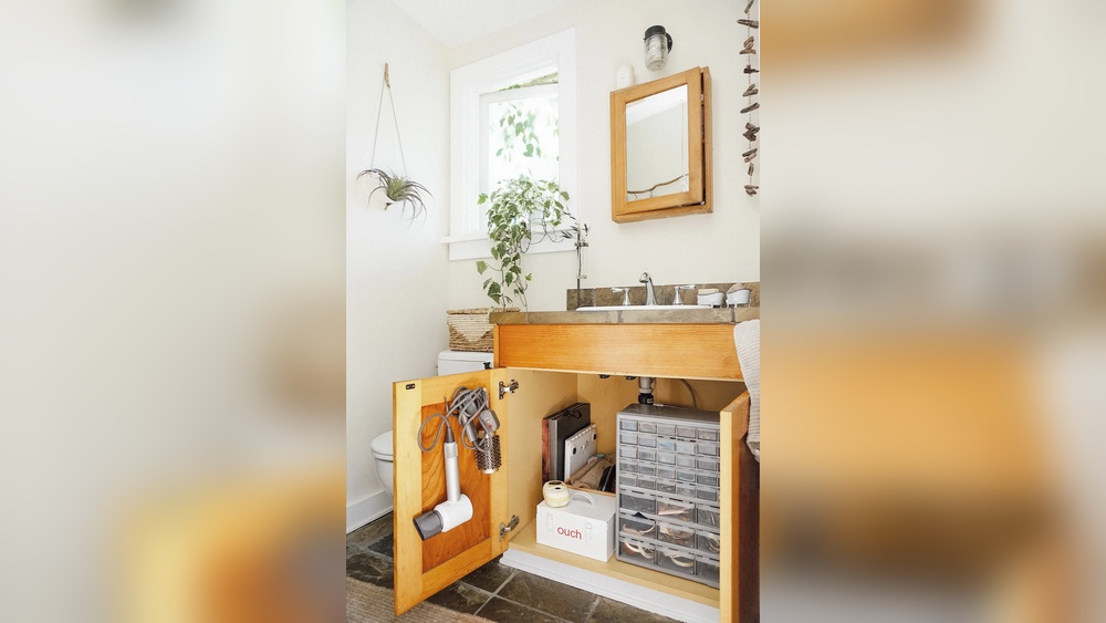 Jewelry Organizer for Small Spaces