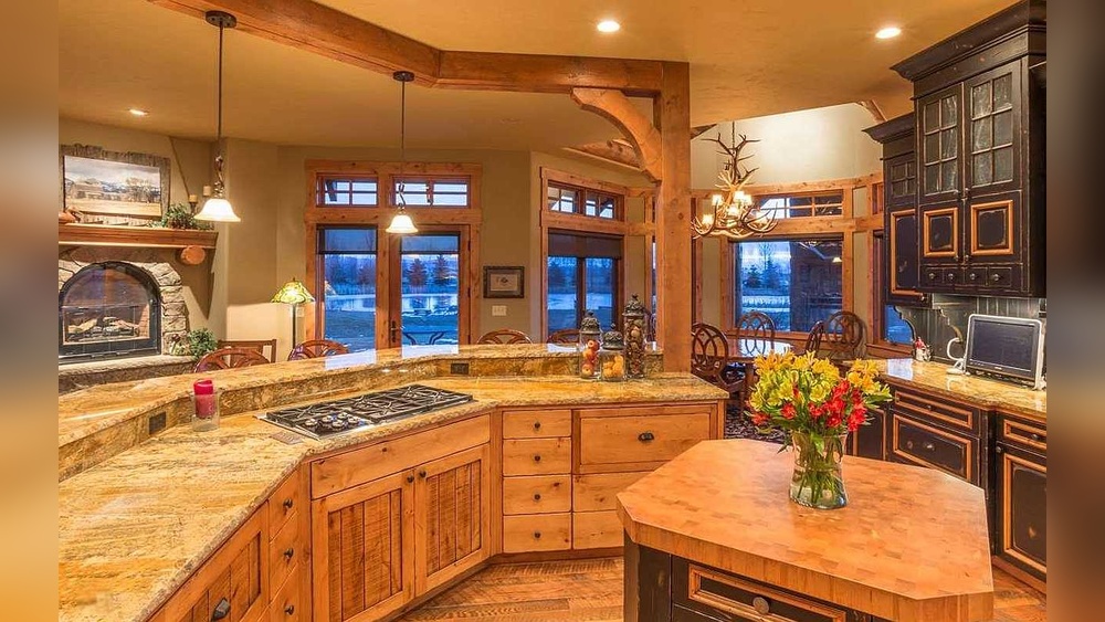 Luxury Kitchens Log