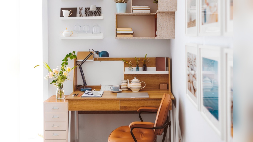 Small Desk Space Organizing Ideas