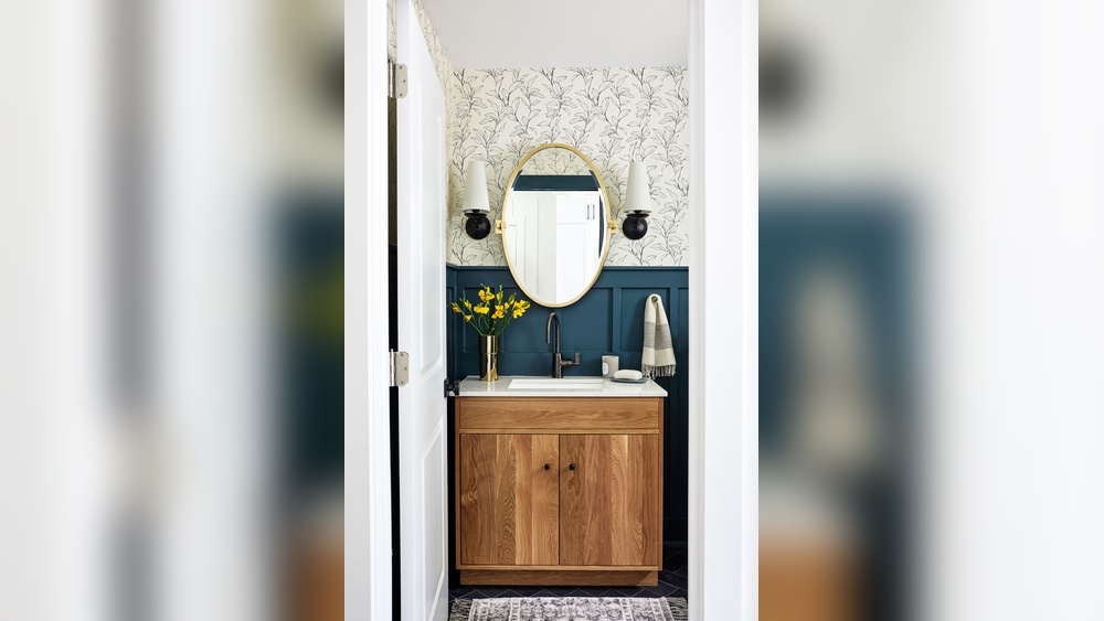 Small Half Bathroom Design