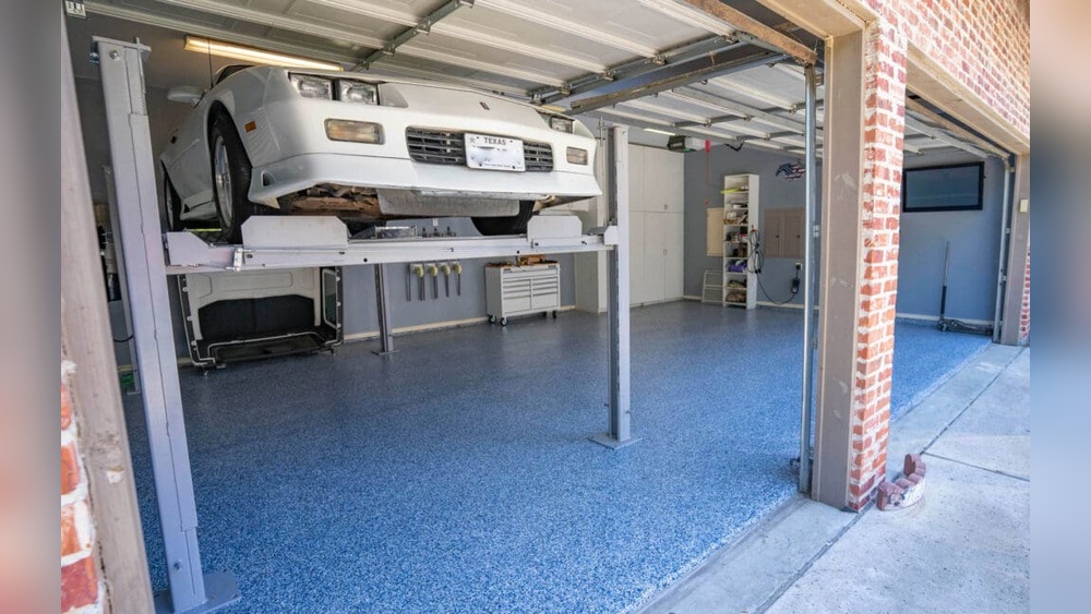 Space-Saving Garage Lift for Home