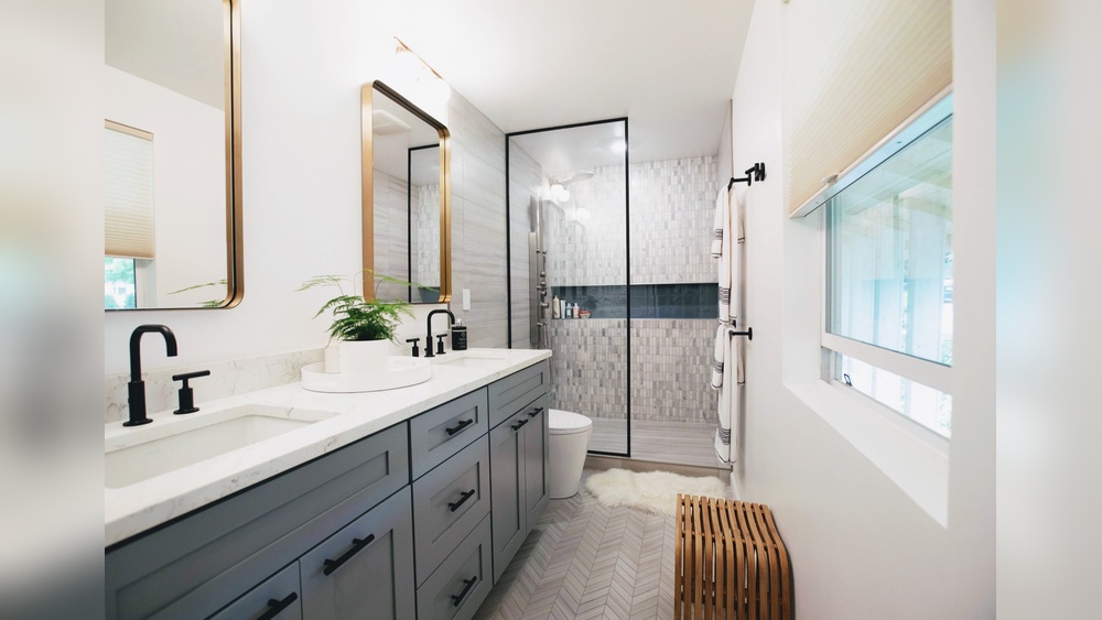Transitional Bathroom Design