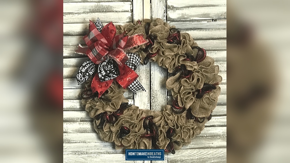 How to Decorate a Burlap Ruffle Wreath