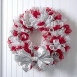 How to Decorate a Deco Mesh Wreath