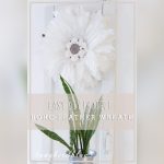 How to Decorate a Feather Wreath With Shells