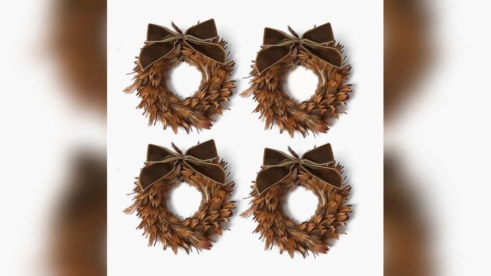 How to Decorate a Feather Wreath