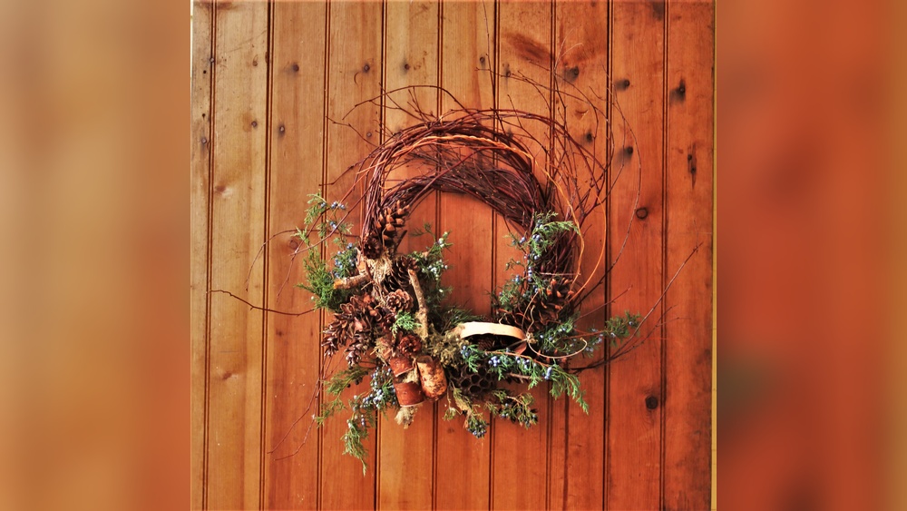 How to Decorate a Stick Wreath Flowers