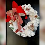 How to Decorate a Styrofaom Wreath
