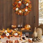 How to Decorate a Thanksgiving Wreath