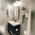 How to Decorate a Towel Rack