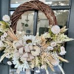 How to Decorate a Willow Wreath for Fall