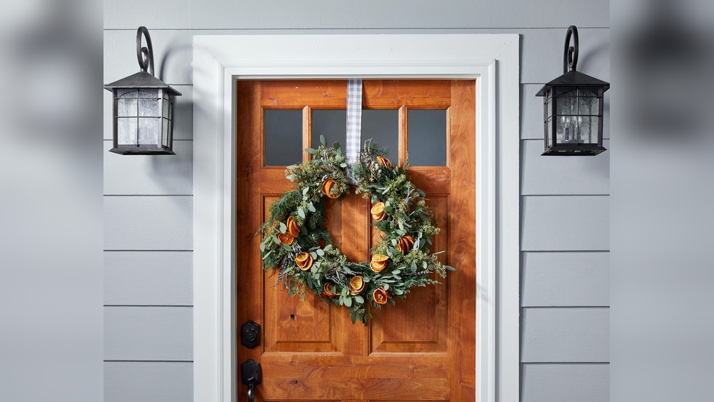 How to Decorate Christmas Wreath for Front Door
