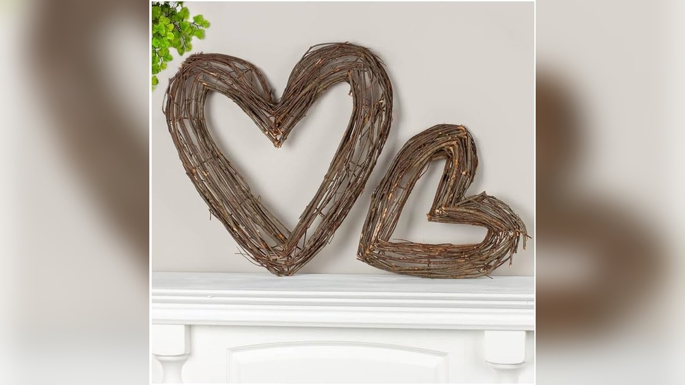 How to Decorate Heart Vine Wreath