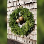 How to Decorate Wreath With Natural