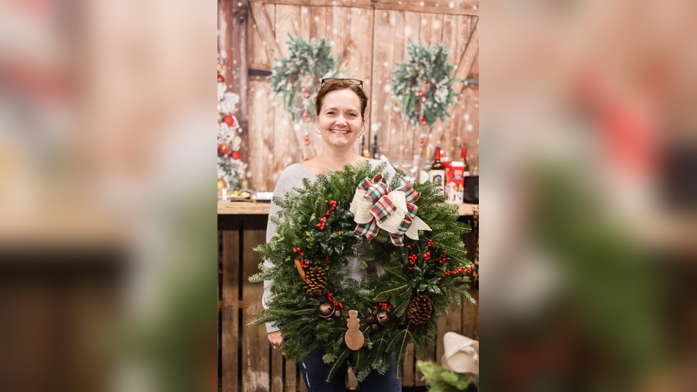 How to Decorate Your Own Wreath