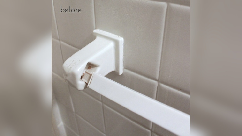 How to Fix a Plastic Towel Rack