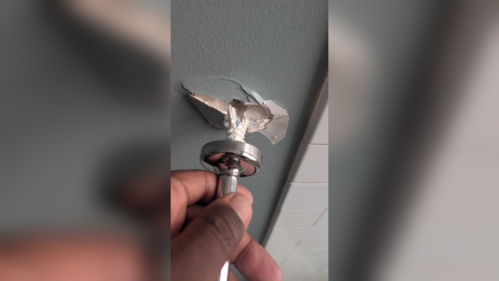 How to Fix My Towel Rack