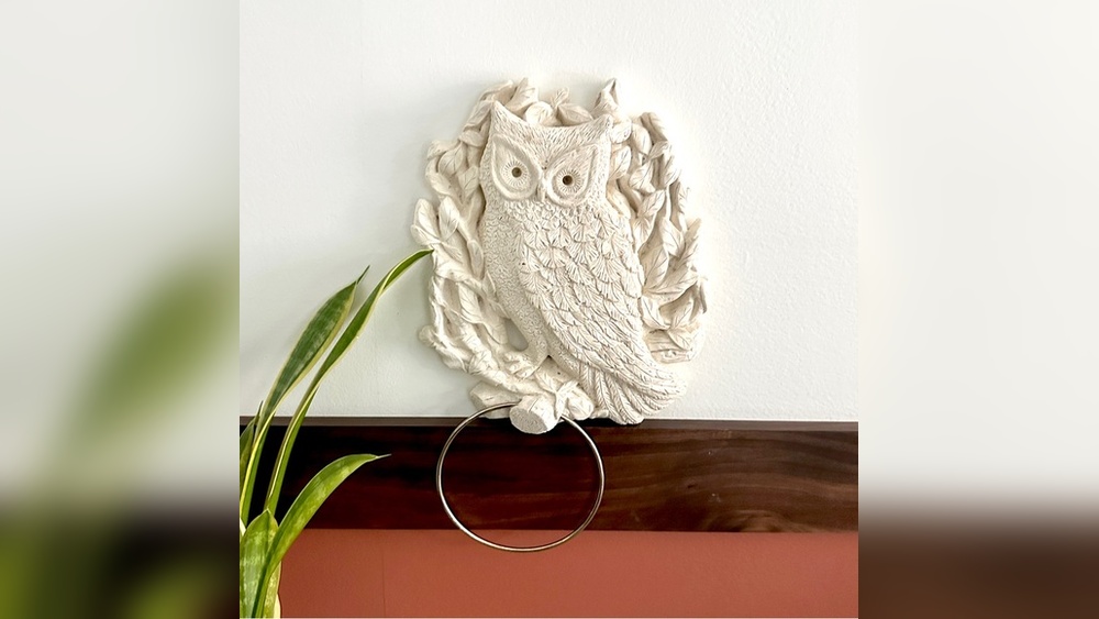 How to Hang a Towel Rack on Plaster