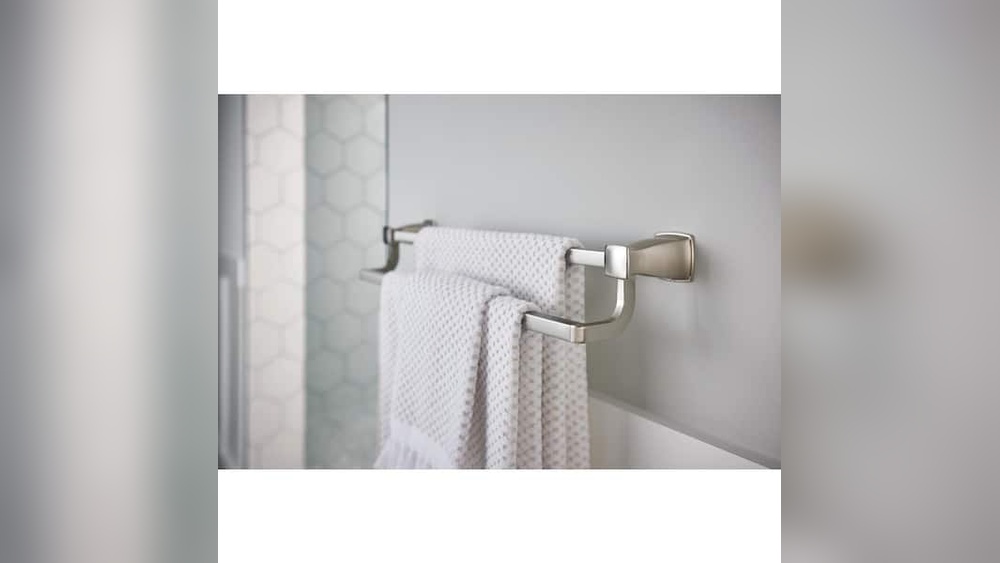 How to Hang Towels on a Double Towel Rack