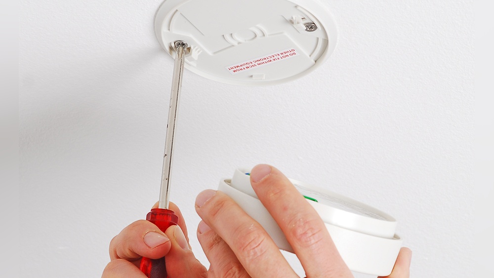 How to Install Battery Operated Smoke Detector