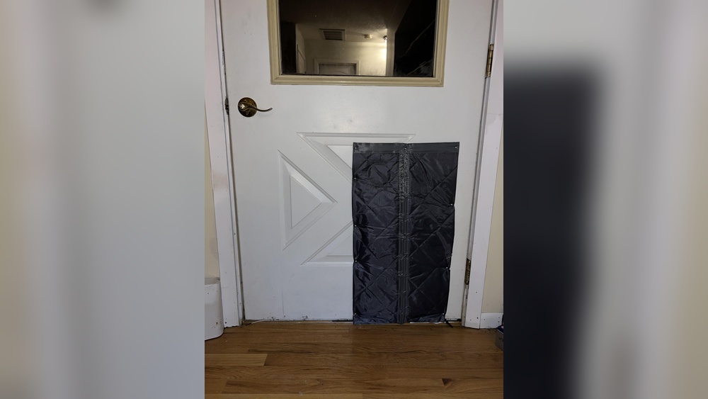 How to Insulate Pet Door