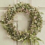 How to Make a Decorative Wreath