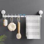 How to Make a Towel Rack With Suction Cups
