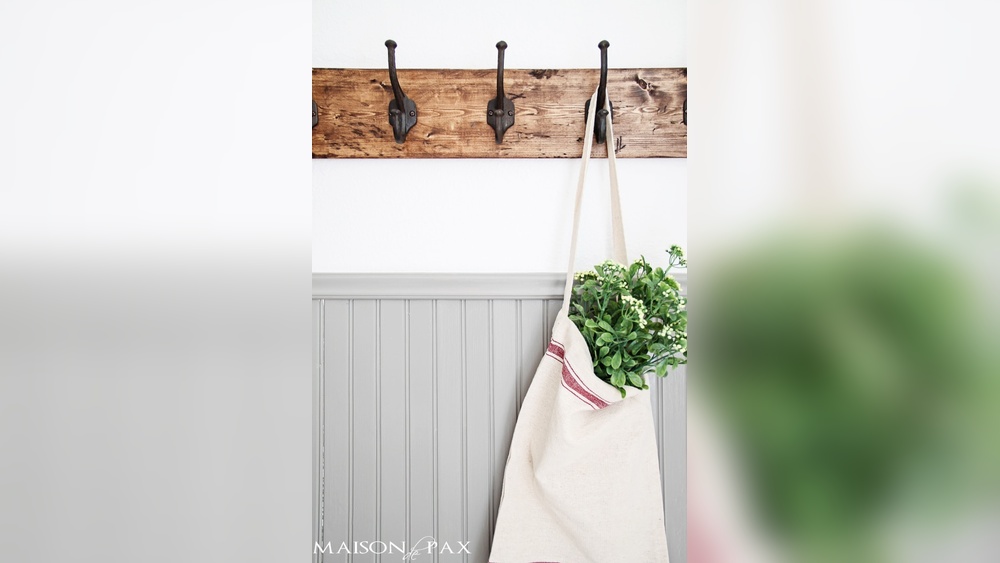 How to Make Rustic Towel Rack