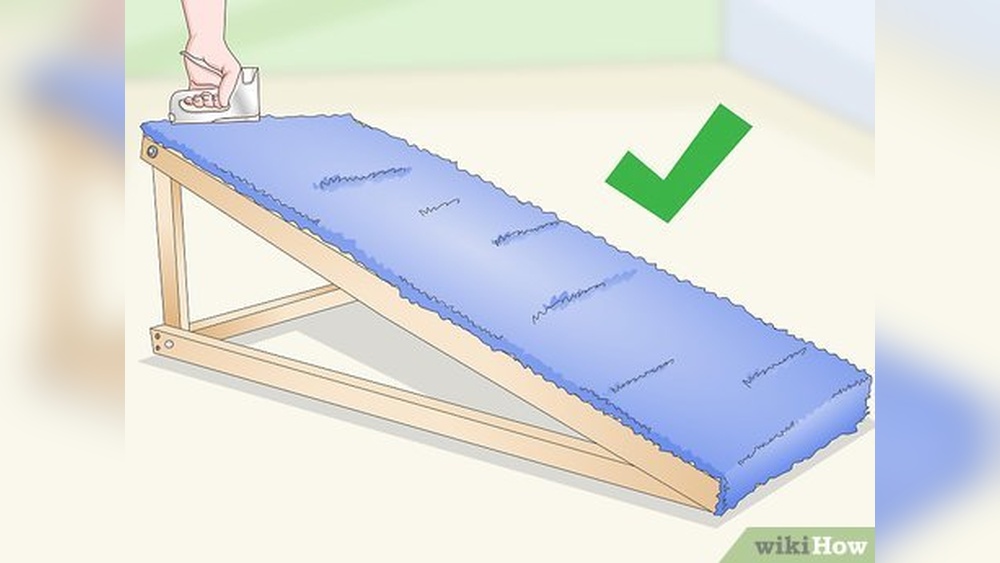 How to Make Your Own Pet Stairs With a Railing