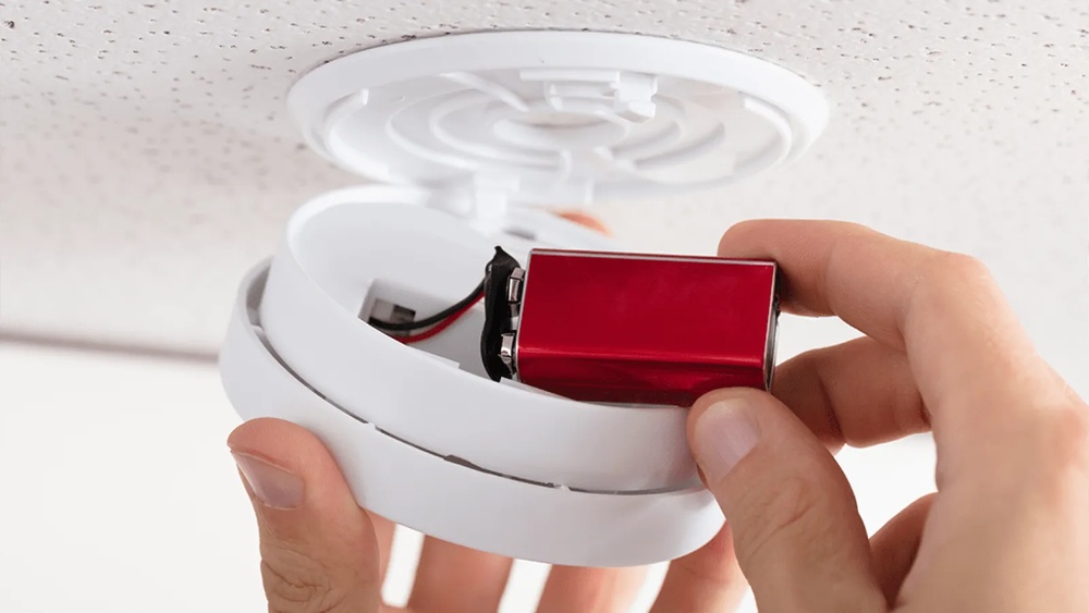How to Stop a Wired Smoke Detector from Beeping