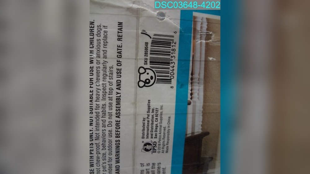How to Use Dog Gate International Pet Supplies Model 2859548