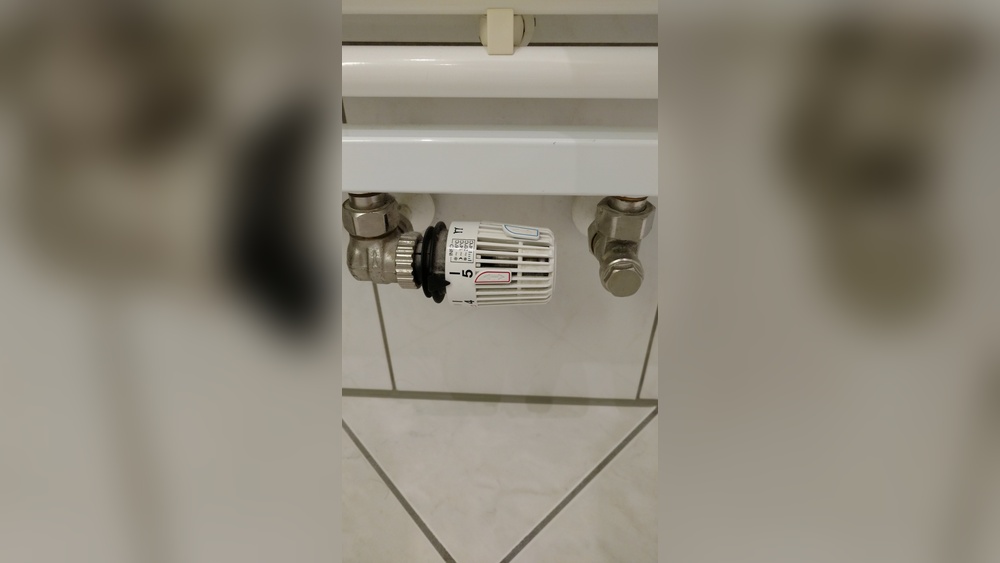 How to Use European Heated Towel Rack