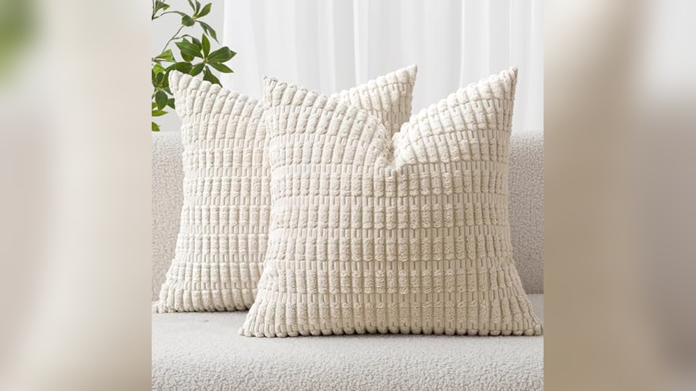 Best Fabric to Make Throw Pillows
